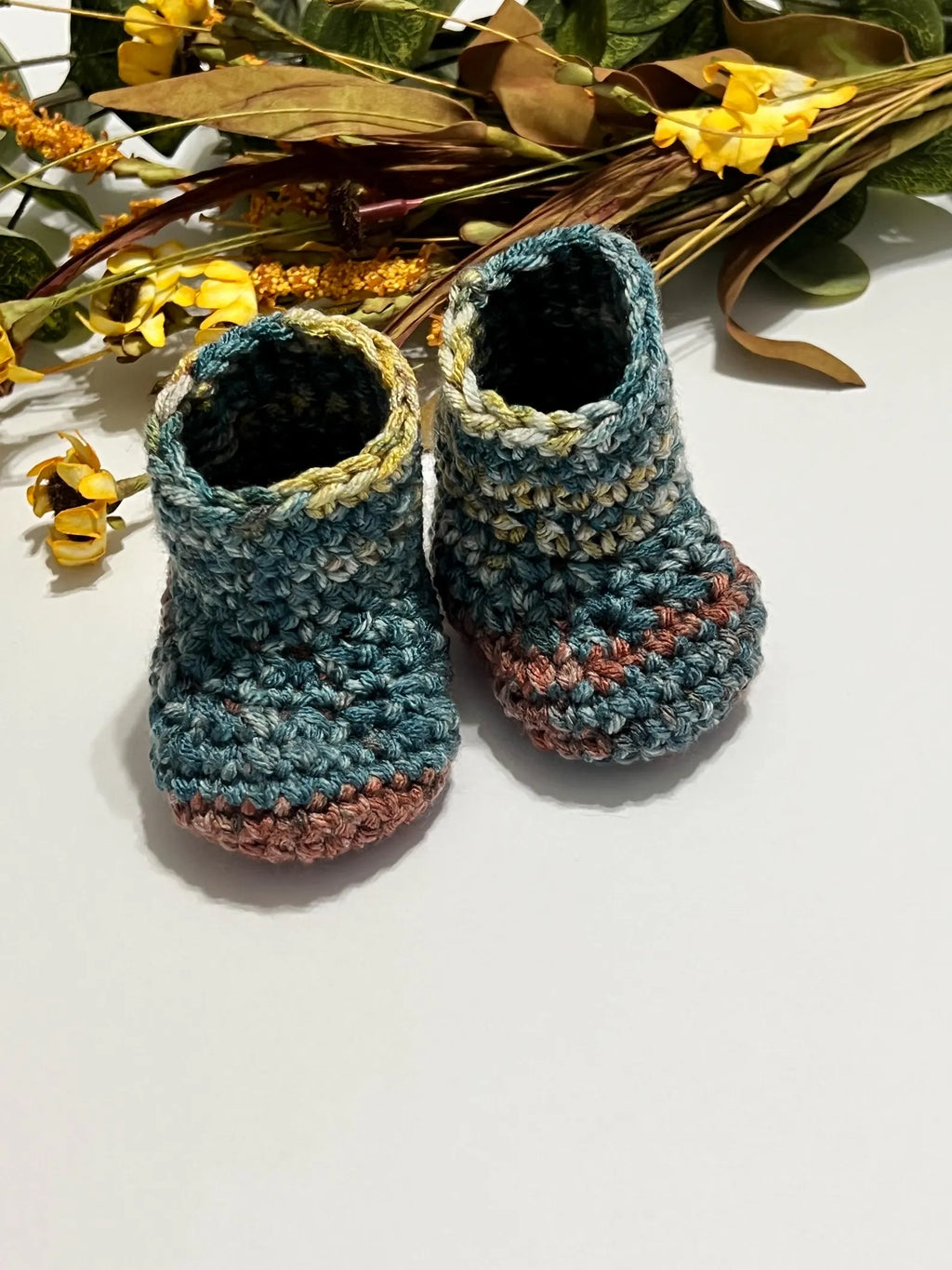 Hand Crocheted Baby Booties (0–3 Months) are Soft Stay-On for Newborn gift in Sage, Olive, Pink, Purple & More – Gift Ready Set