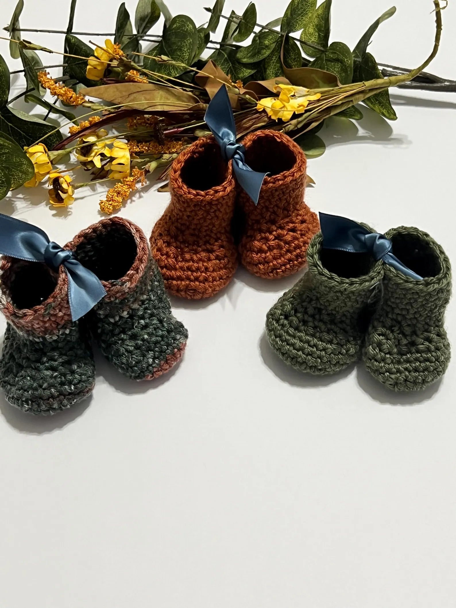 Hand Crocheted Baby Booties (0–3 Months) are Soft Stay-On for Newborn gift in Sage, Olive, Pink, Purple & More – Gift Ready Set