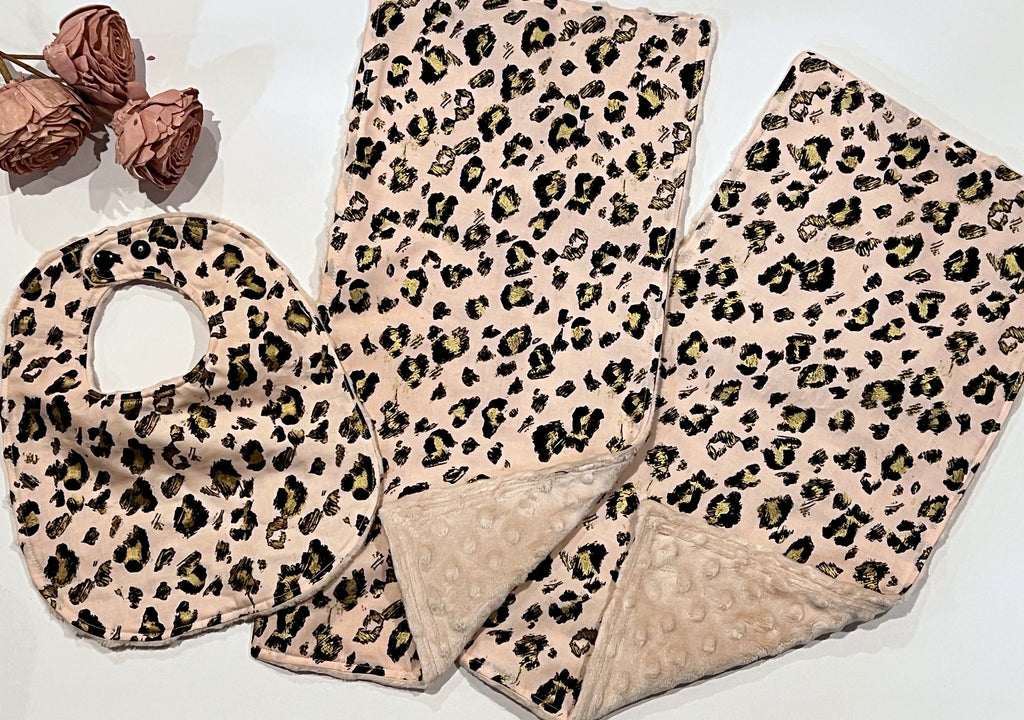 Baby couture fashion toddler Bib and burp cloth in rose gold leopard, exotic animal Cotton print and blush pink minky, baby girl shower gift