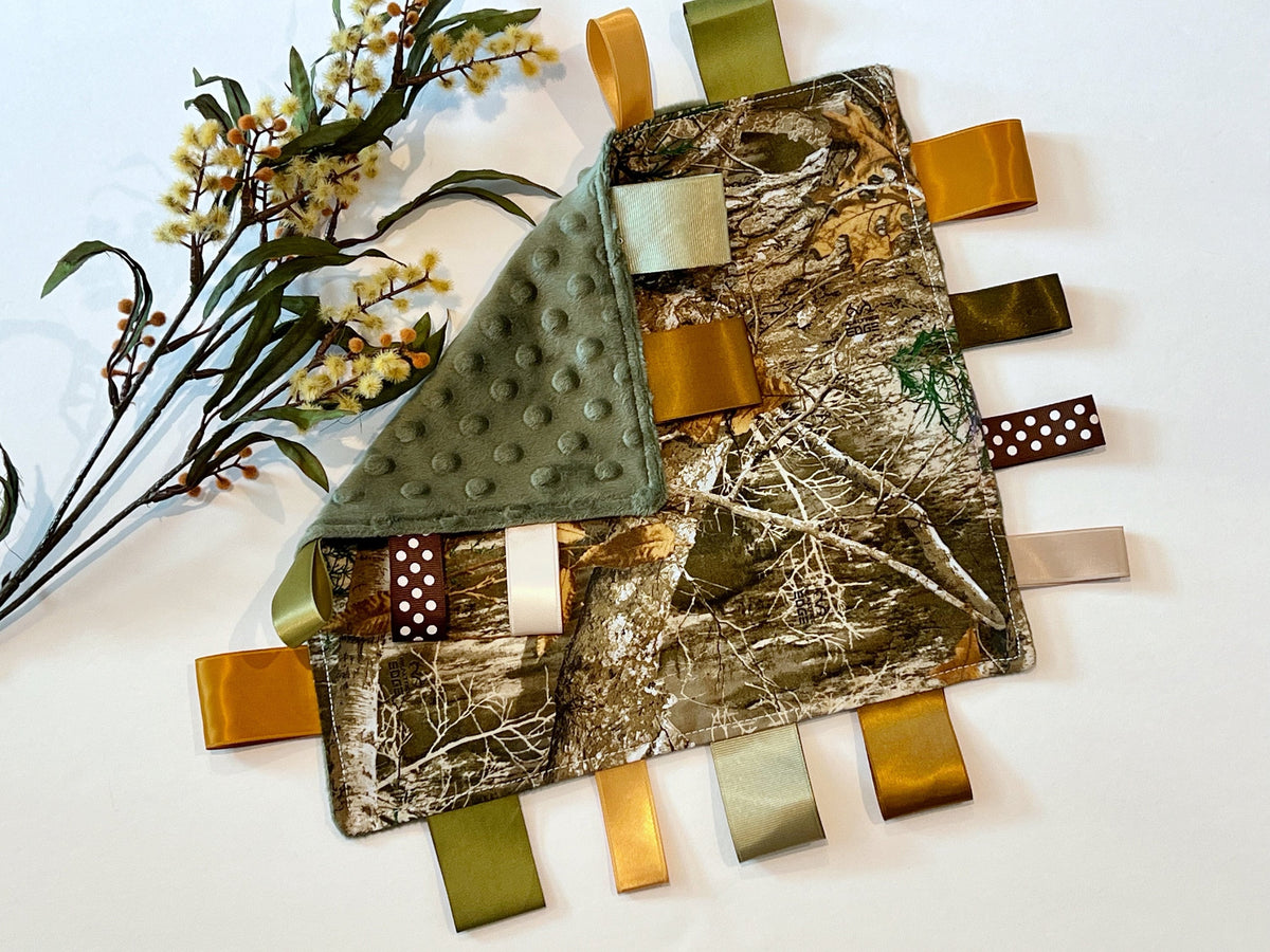 Camouflage sensory tag lovey for toy or comfort made from camo cotton fabric with minky back and choice of color, can personalize, baby gift